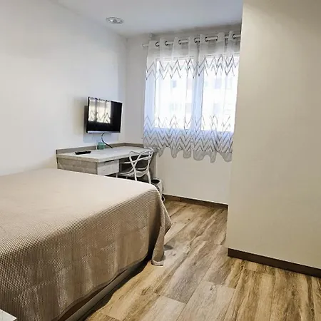 Vacansis Santiago Garcia Prieto Y Romero Donallo Privadas Konukevi Santiago de Compostela