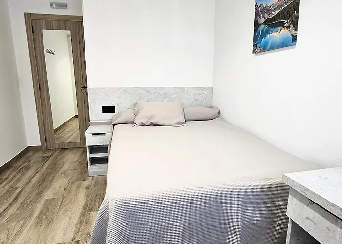 Vacansis Santiago Garcia Prieto Y Romero Donallo Privadas Pensjonat Santiago de Compostela